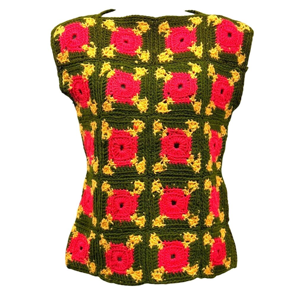 VINTAGE 60s Handmade Granny Square Sleeveless Top